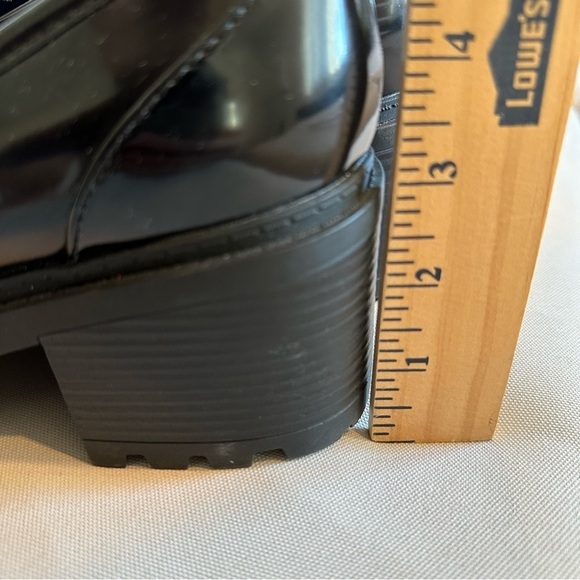 Guess chunky black loafers in size 9 like new condition. - Picture 10 of 10